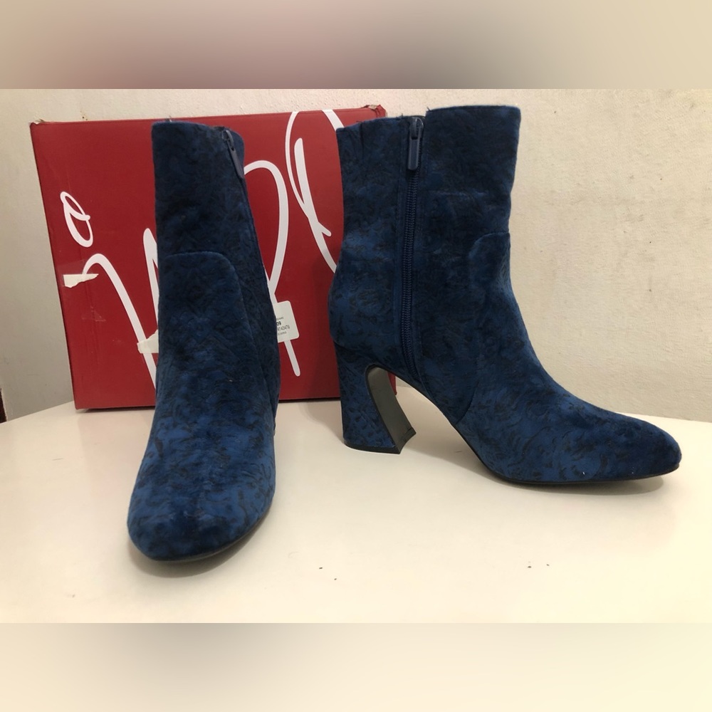IMPO Tharen Ink blue ankle boots size 9